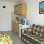 Fora 4*