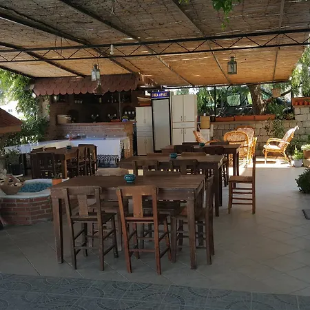 Fora * Çeşme