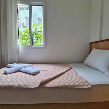 Fora Apartmanhotel 3*