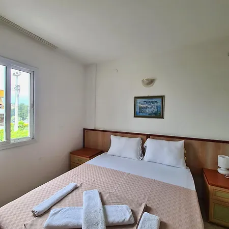 Fora Apartmanhotel Çeşme