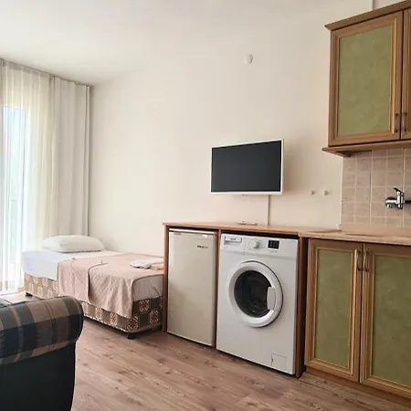 Fora Aparthotel *