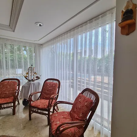 Fora Apartmanhotel 3*