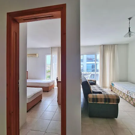 Fora Apartmanhotel Çeşme